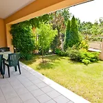 Family Friendly With A Swimming Pool Vinkuran, Pula - 7444