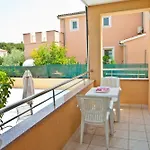 Apartamento Family Friendly With A Swimming Pool Vinkuran, Pula - 7444 Vinkuran