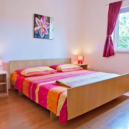 Family Friendly With A Swimming Pool Vinkuran, Pula - 7444 Appartement