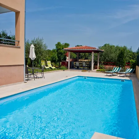 Appartement Family Friendly With A Swimming Pool Vinkuran, Pula - 7444 Vinkuran