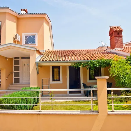 Apartamento Family Friendly With A Swimming Pool Vinkuran, Pula - 7444 *