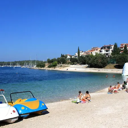 Family Friendly With A Swimming Pool Vinkuran, Pula - 7444 Appartement *