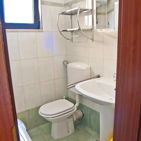 Appartement Family Friendly With A Swimming Pool Vinkuran, Pula - 7444 Vinkuran